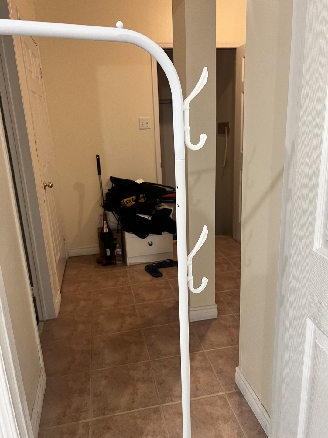 White Metal Coat Rack with Shoe Storage - photo 4