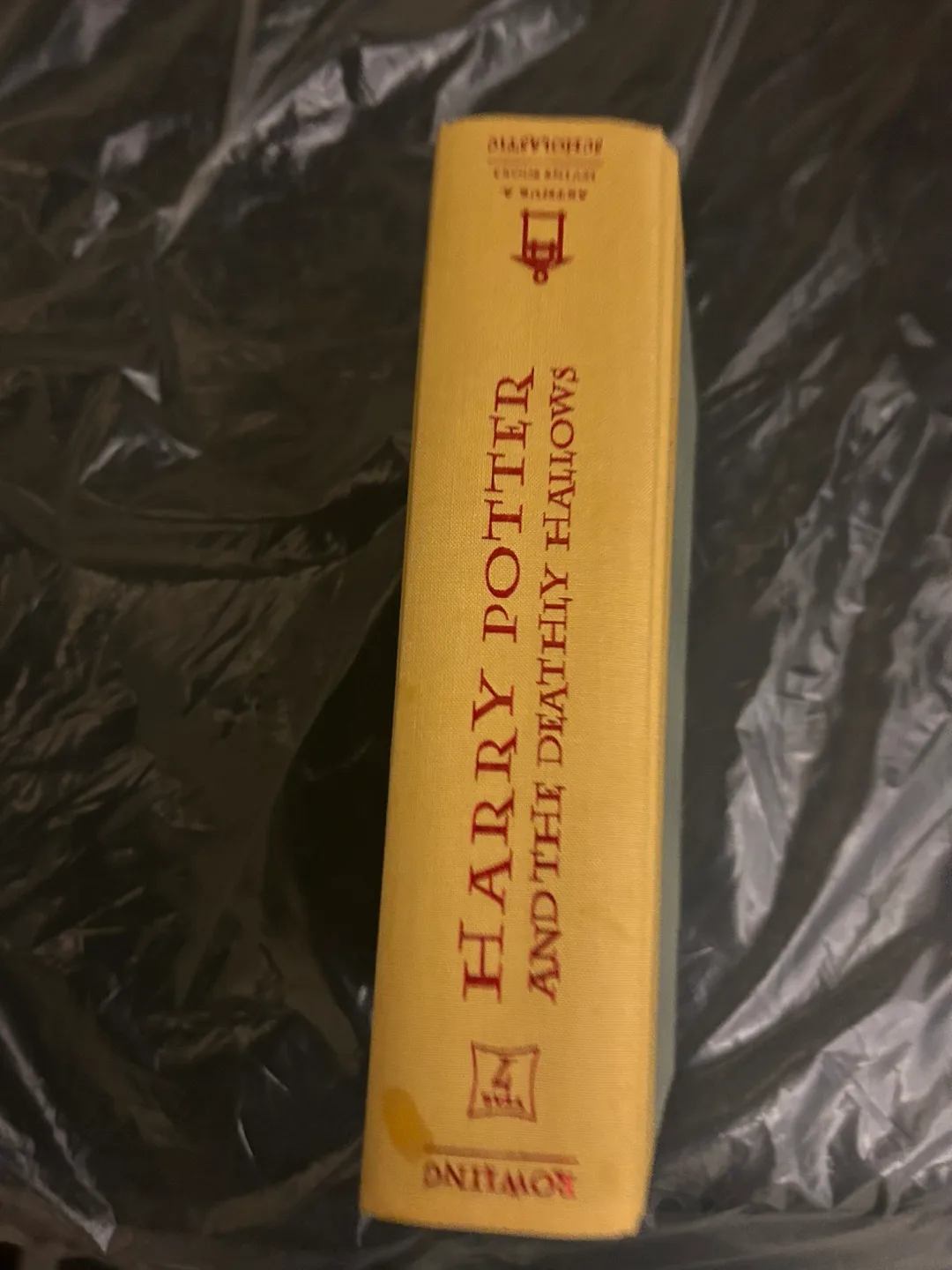 Harry Potter & His Dark Materials Book Set thumbnail