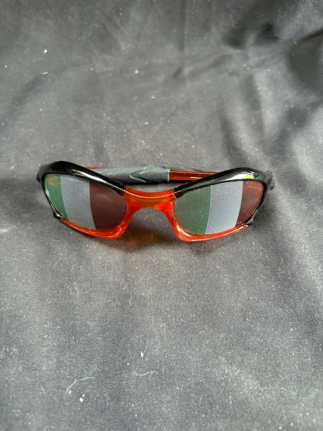 🇨🇦Sunglasses thumbnail