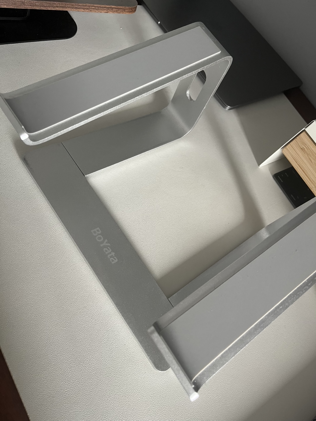BoYata Aluminum Ergonomic Laptop Stand - photo 3