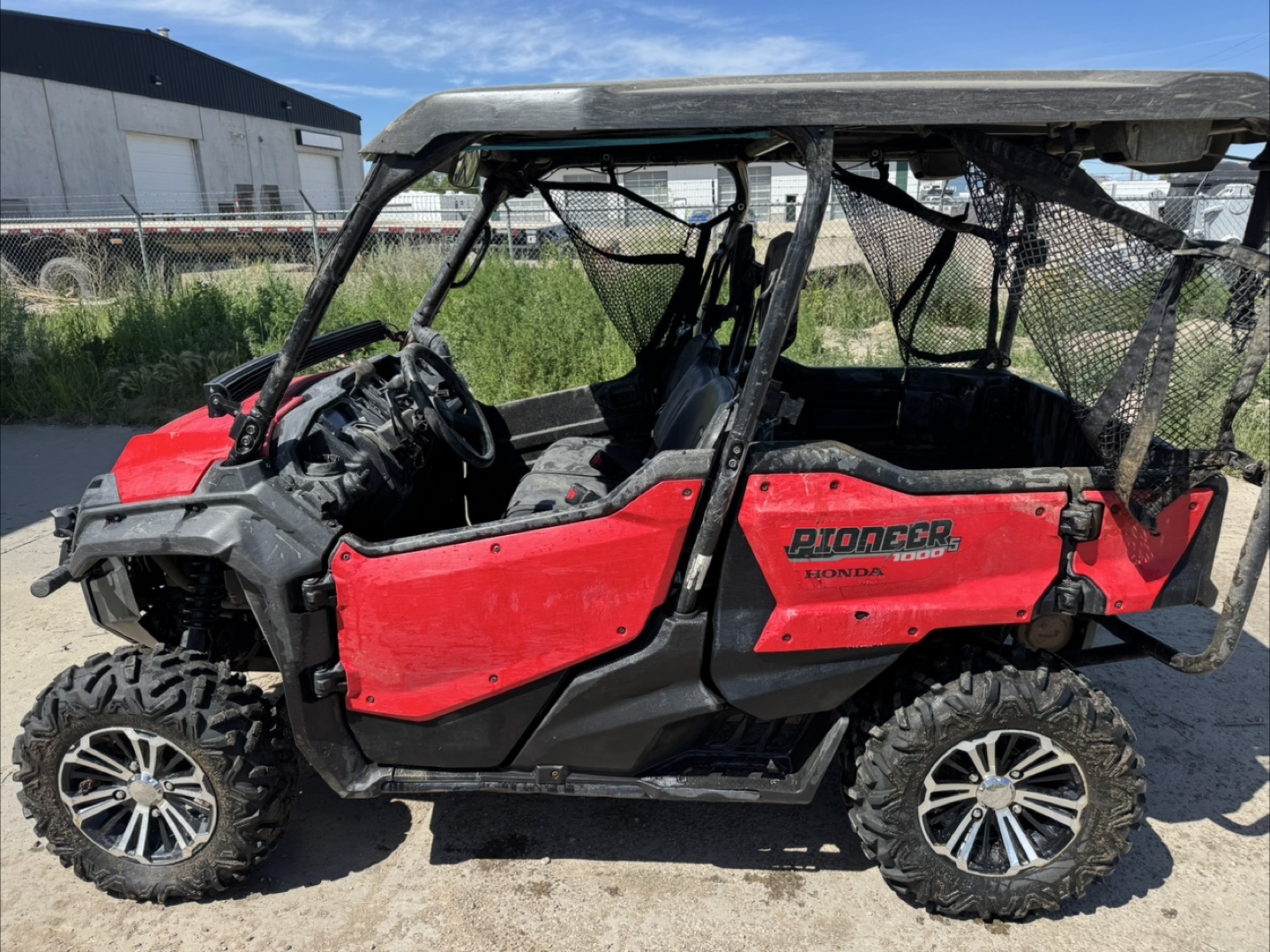 Honda Pioneer 1000 UTV - photo 3