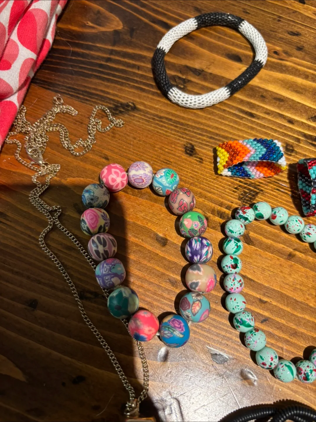 Assorted beaded bracelets and necklace image indicator(4)