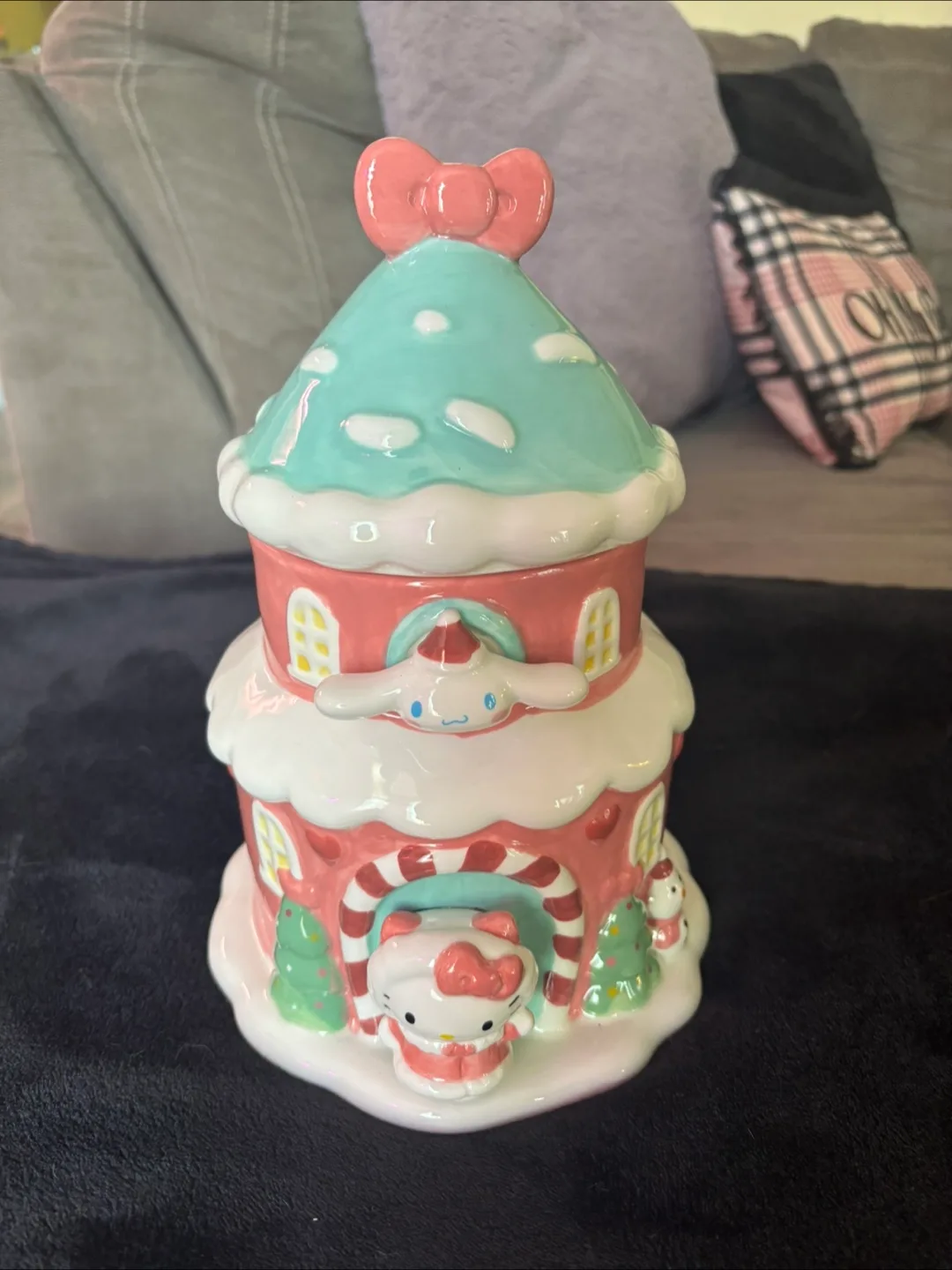 Sanrio Hello Kitty & Friends Christmas Cookie Jar thumbnail