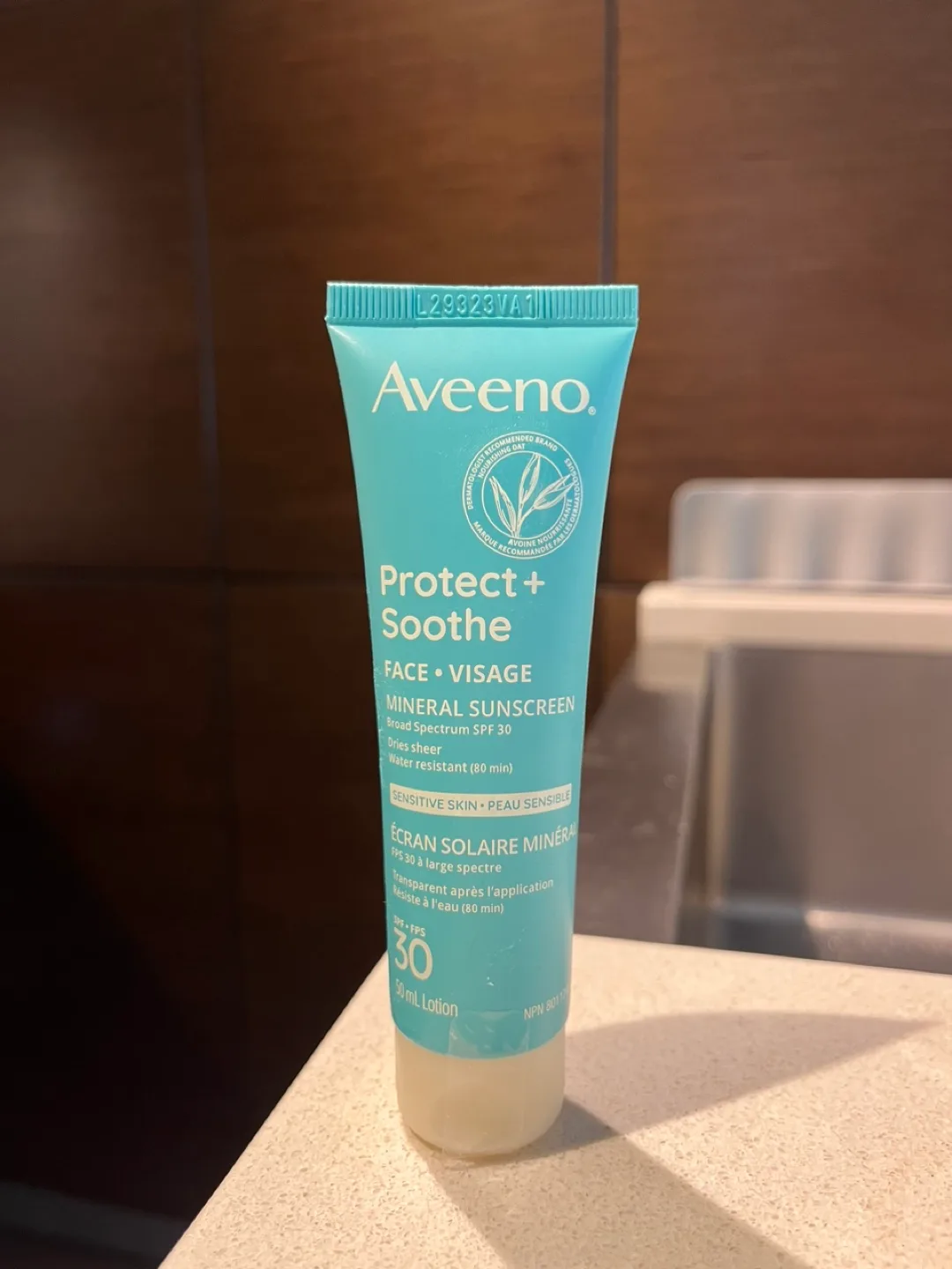Aveeno Face Sunscreen SPF 30-Brand New Unopened thumbnail