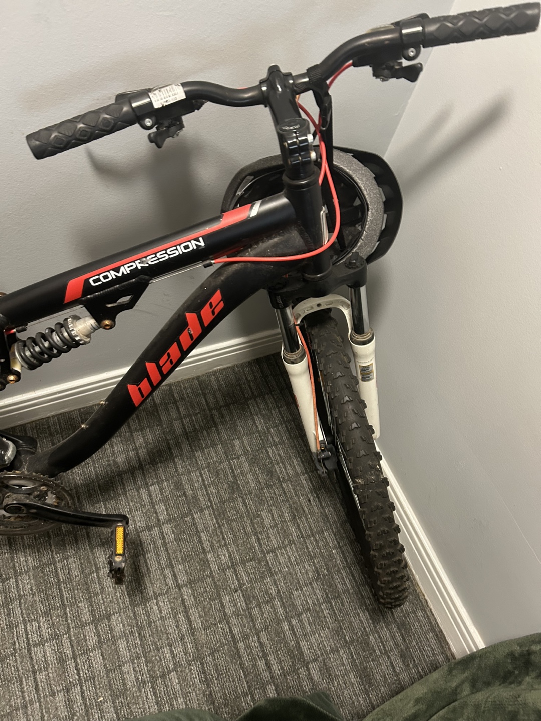Blade Compression Mountain Bike - photo 2