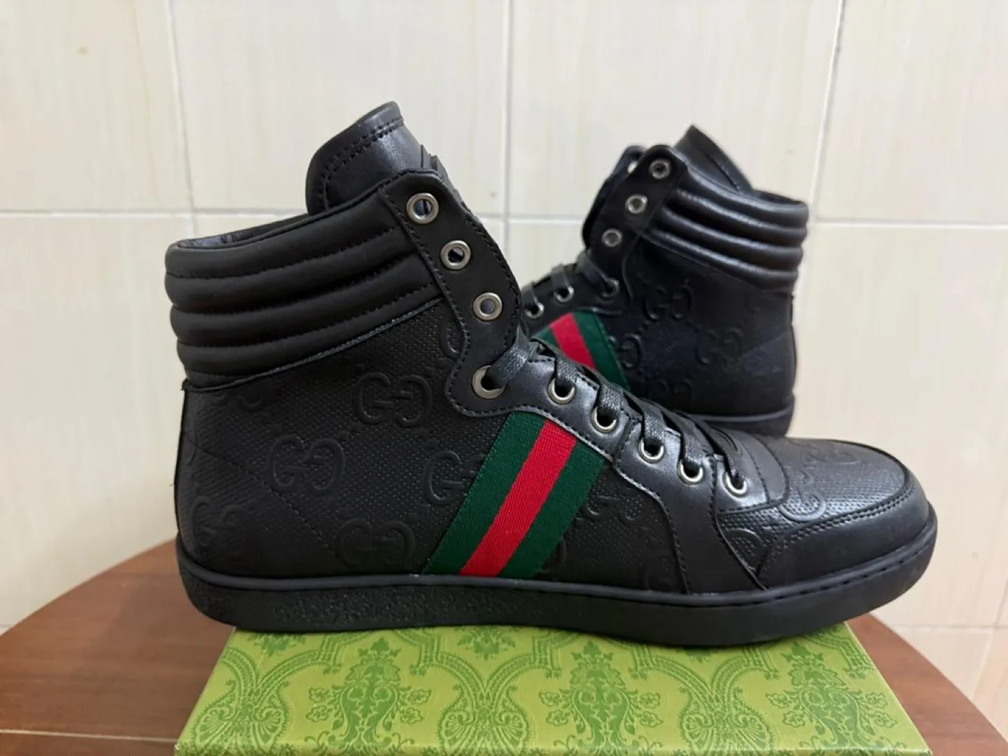 Gucci Black Leather High-Top Sneakers Size 46 thumbnail