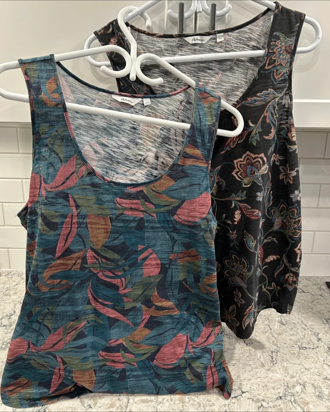 Women’s Printed Tank Tops  (Reitmans) thumbnail