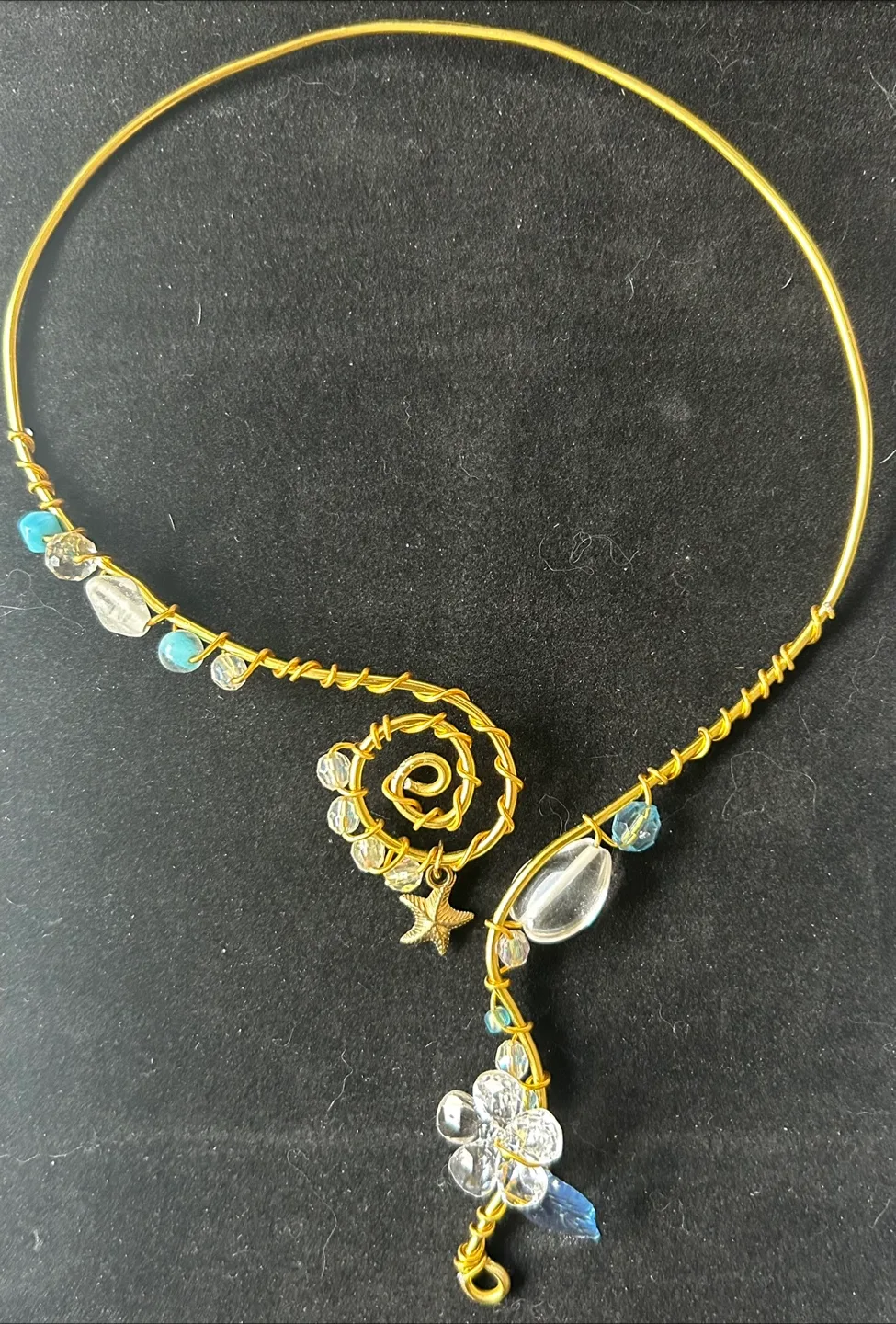 Handmade Gold Tone Beaded Necklace/choker image indicator(3)