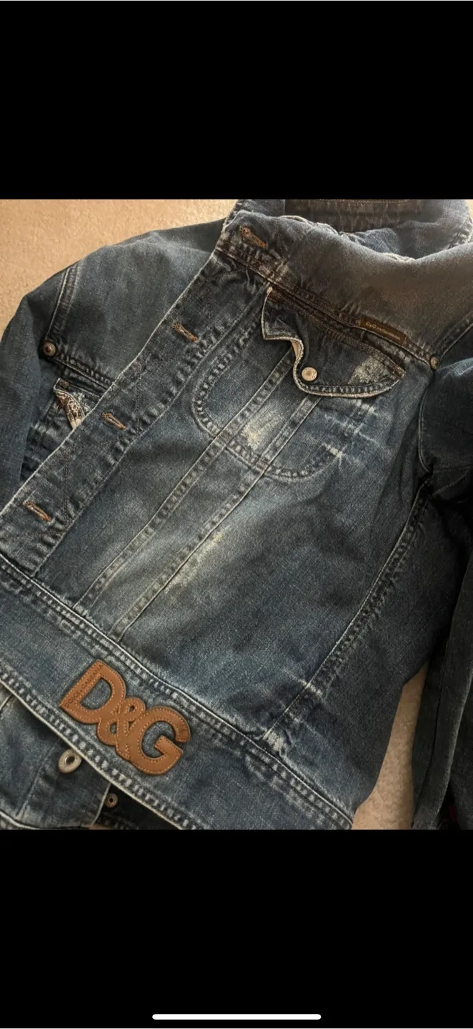 D&G Denim Jacket - Size L image indicator(3)