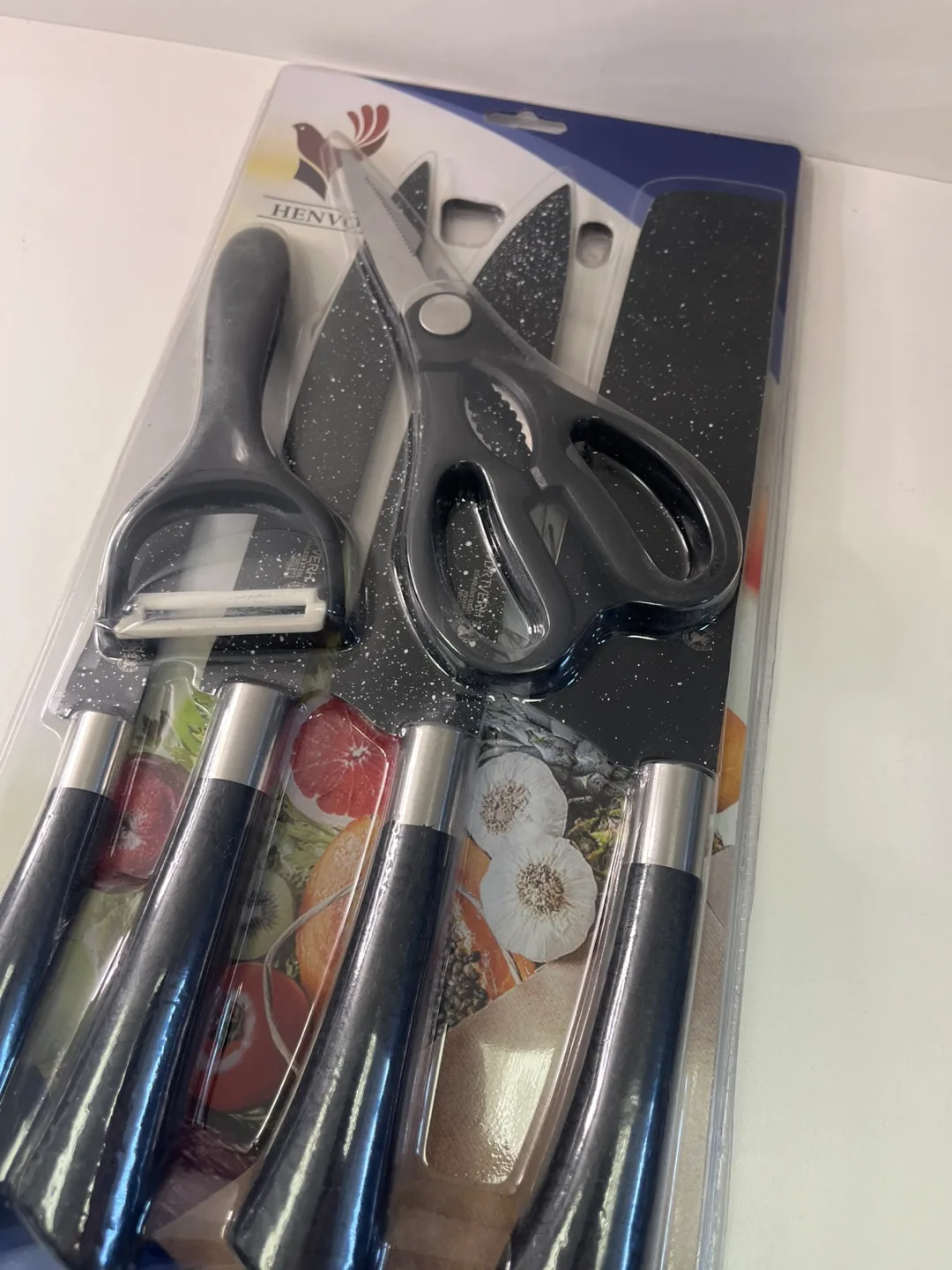 HENYO Kitchen Knife Set - New in Package thumbnail