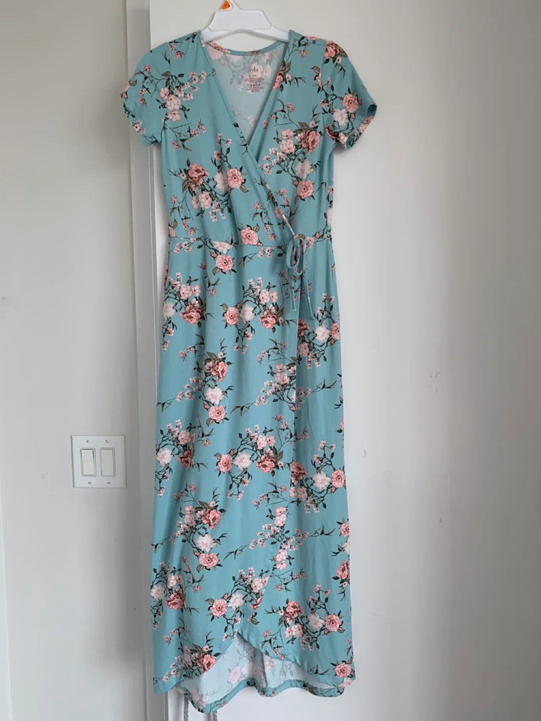 Iyla Floral Wrap Dress - Size S/P thumbnail