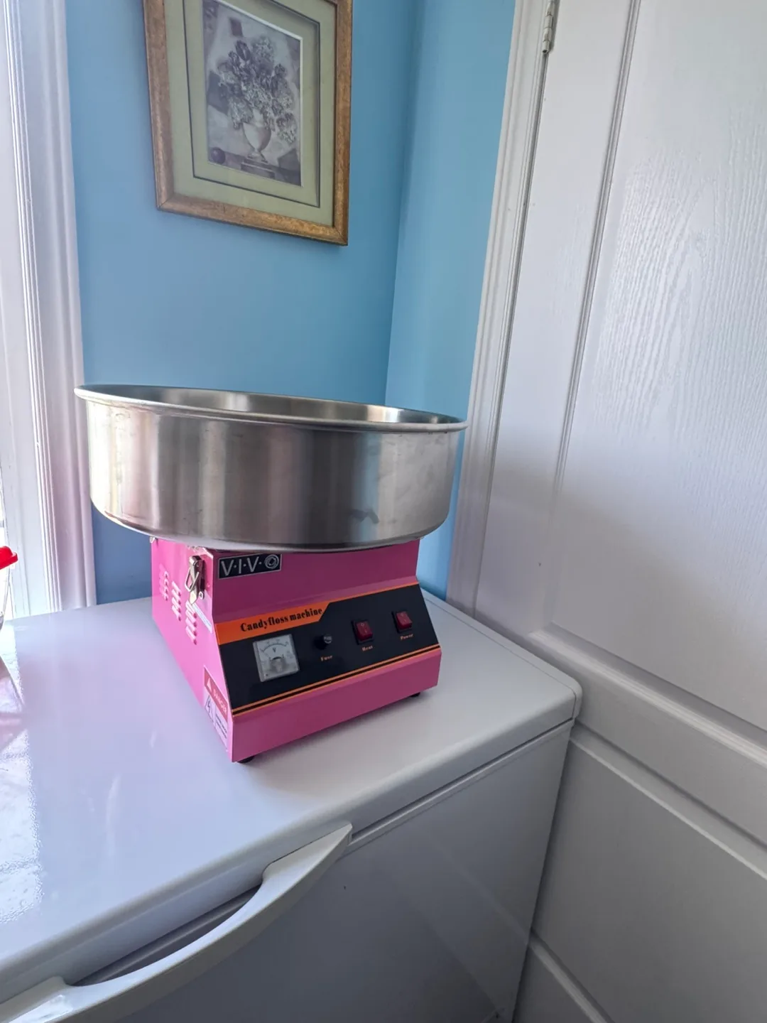 VIVO Candy Floss Machine image indicator(2)