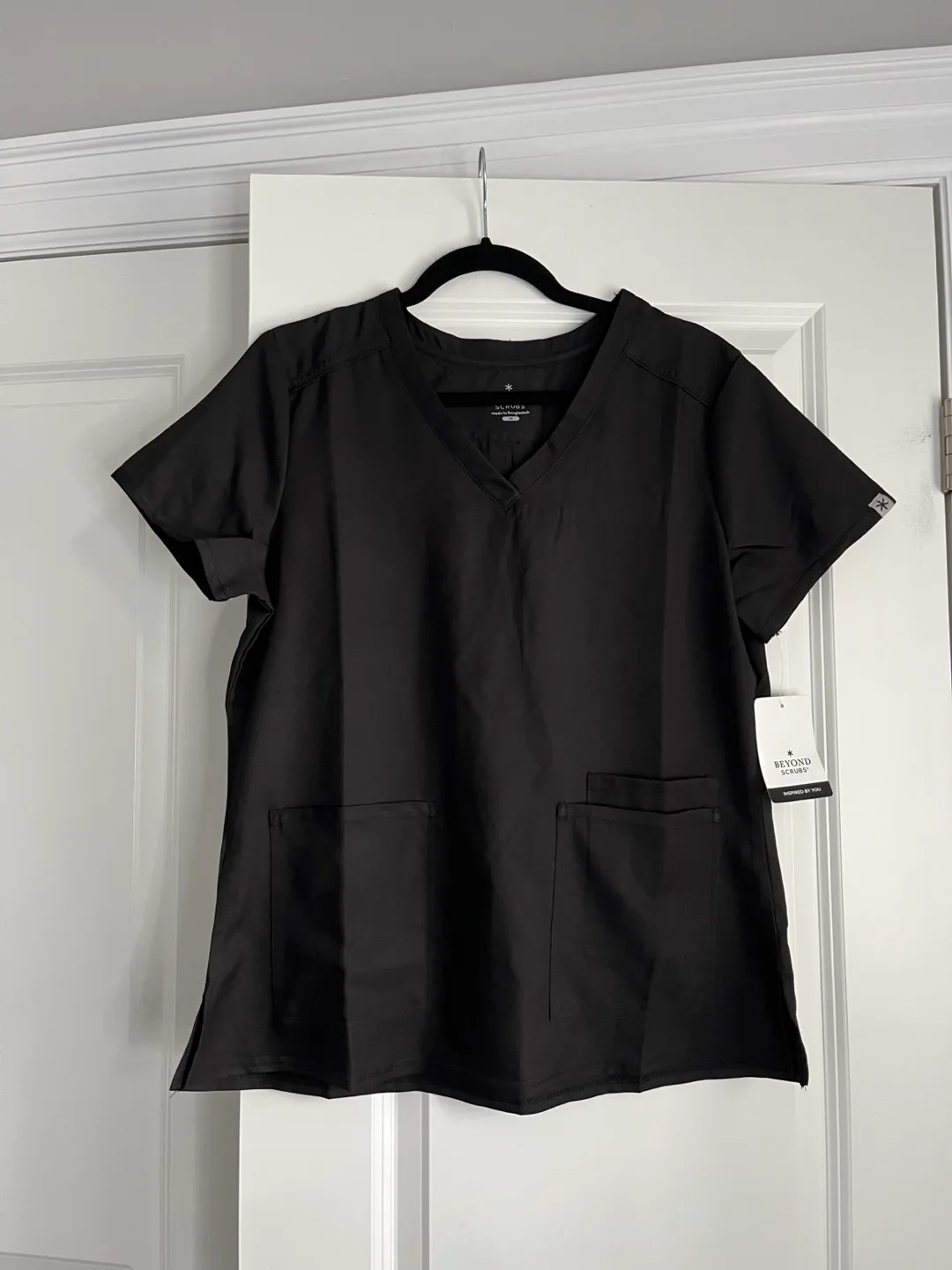 BNWT BEYOND SCRUBS TOP thumbnail