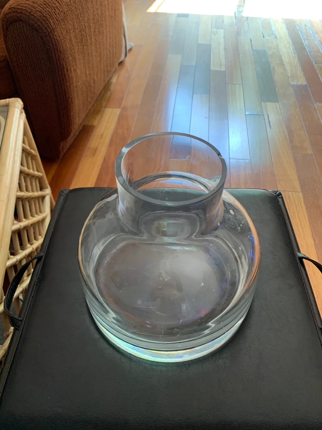 Clear Glass Vase thumbnail