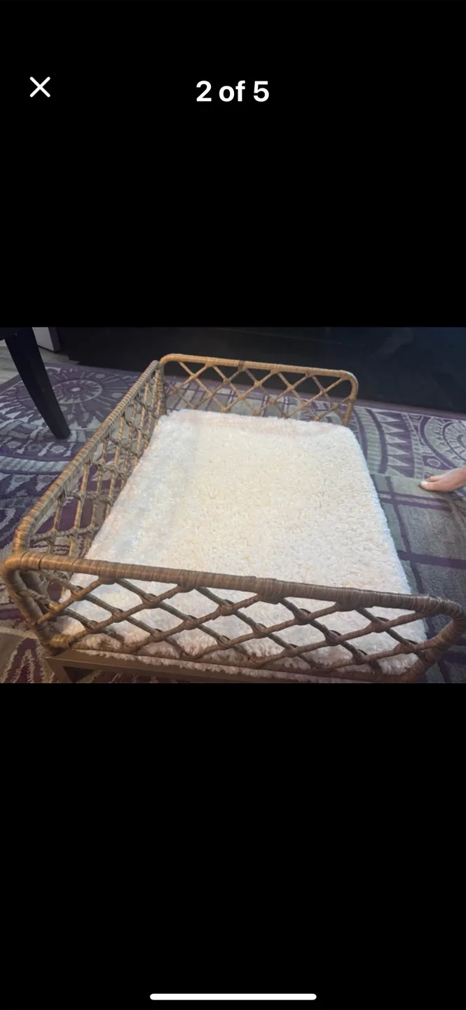 Nate & Jeremiah Elevated Pet Bed image indicator(2)