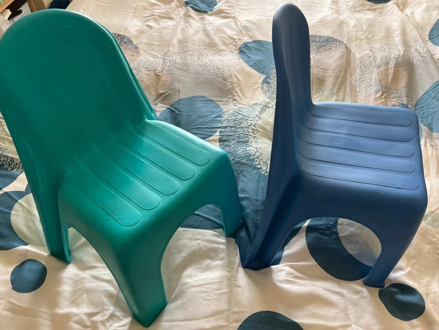 Kids’s Chairs thumbnail