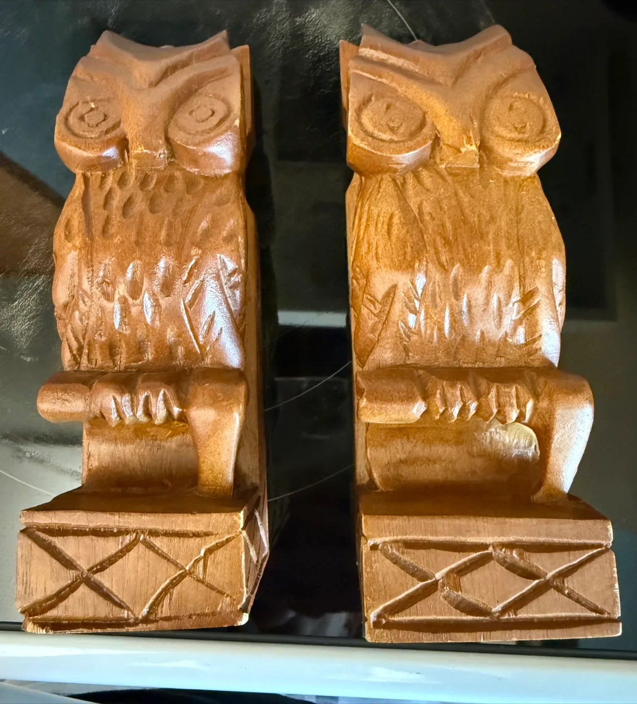 Pair of Vintage Wooden Owl statues. $20 for both 🇨🇦 thumbnail