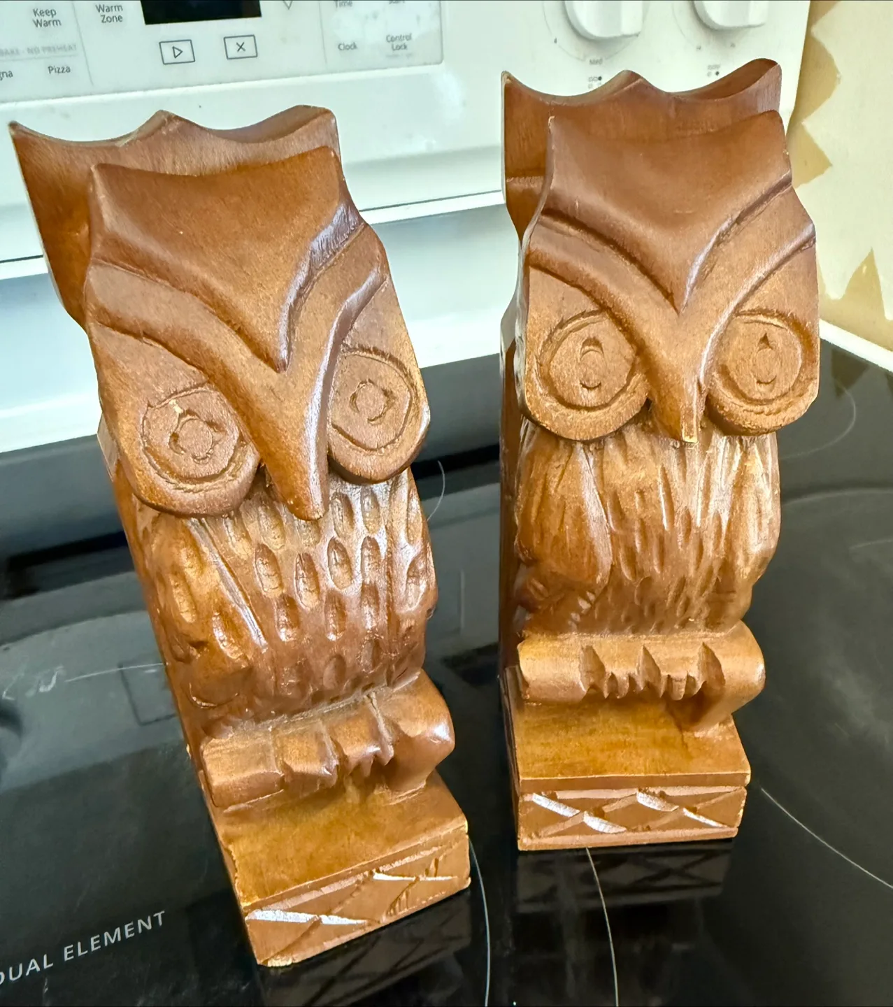 Pair of Vintage Wooden Owl statues. $20 for both 🇨🇦 thumbnail