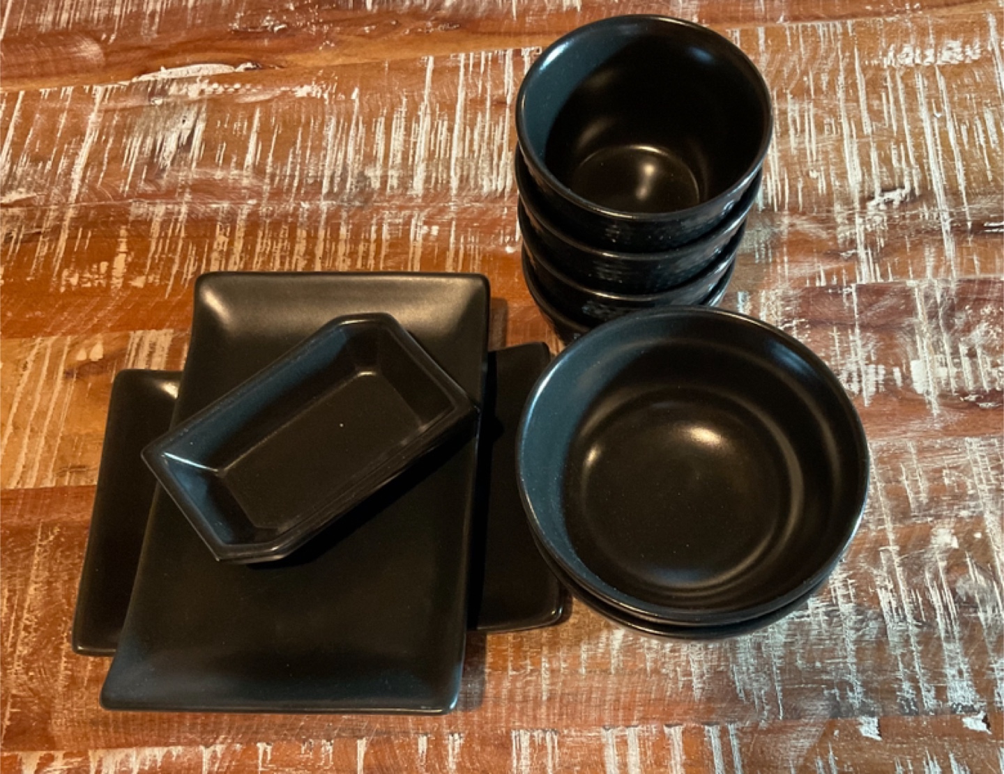 Black Dinnerware Set