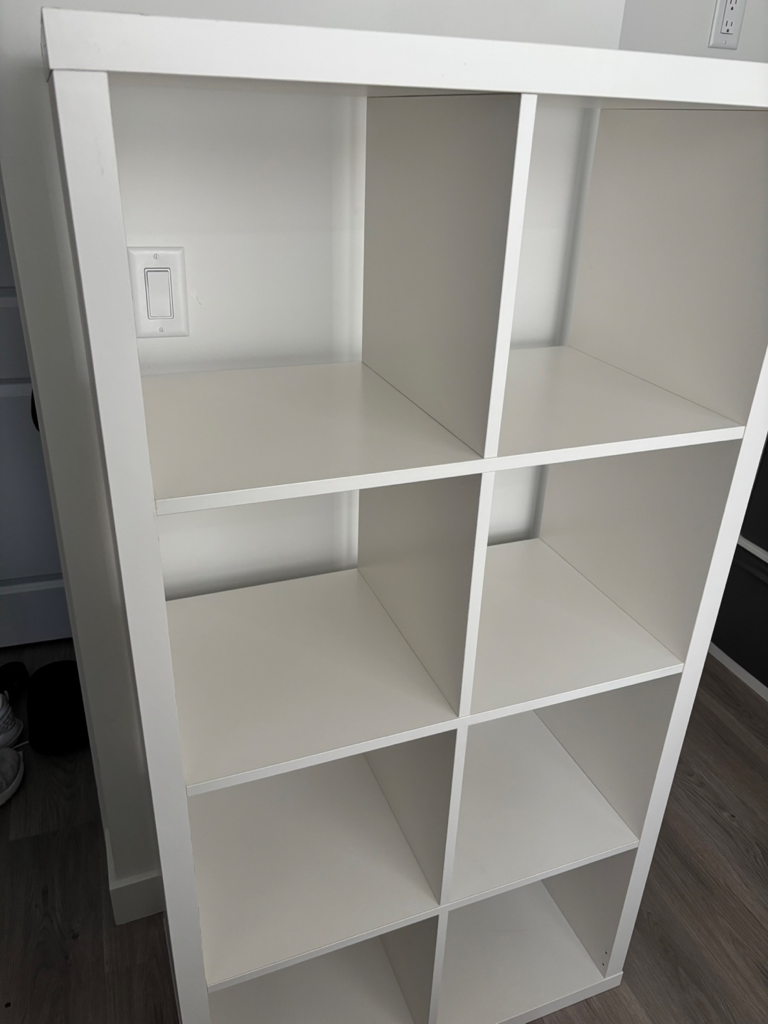 White Shelf Unit - photo 3