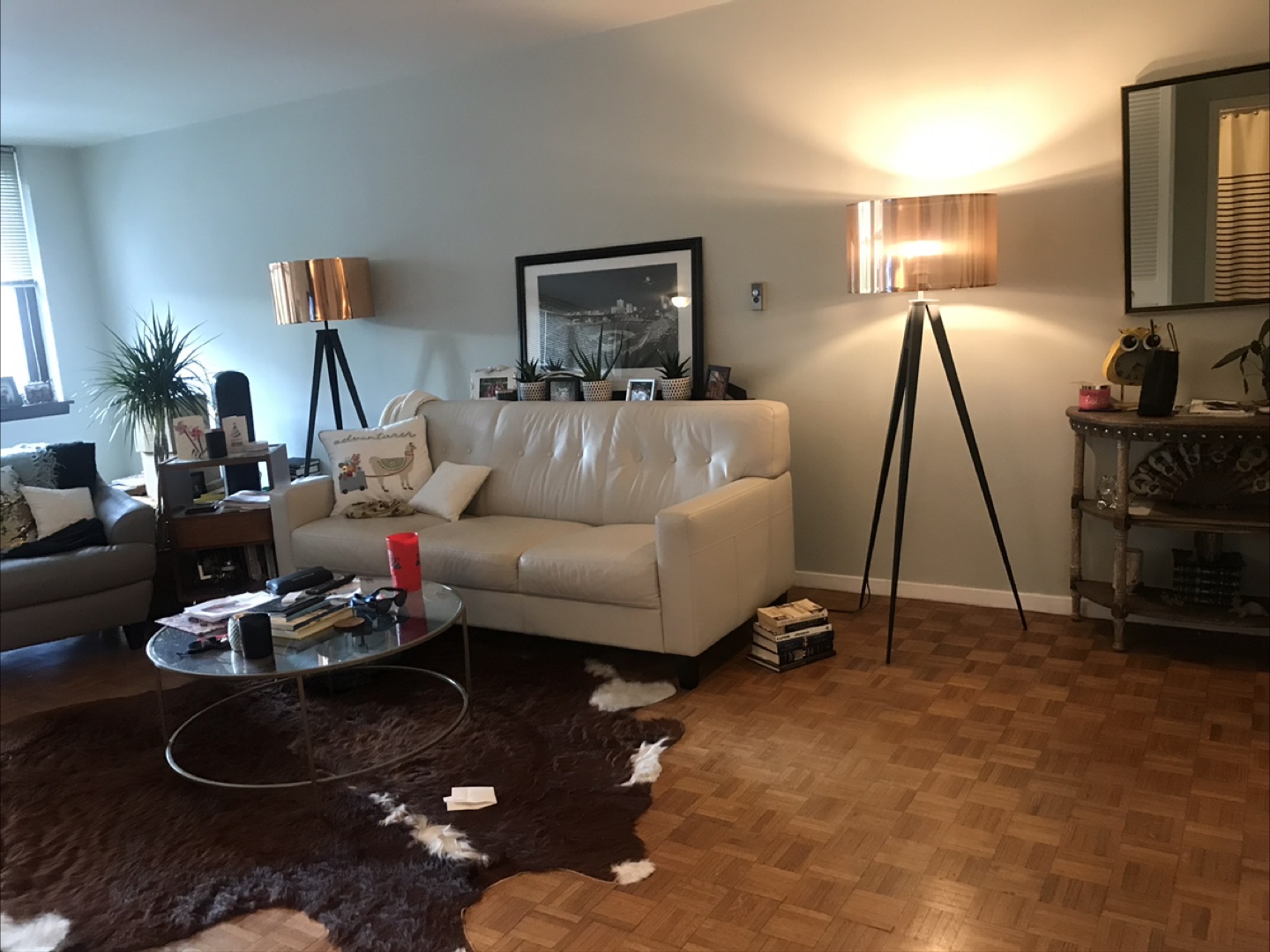 White leather couch - photo 2