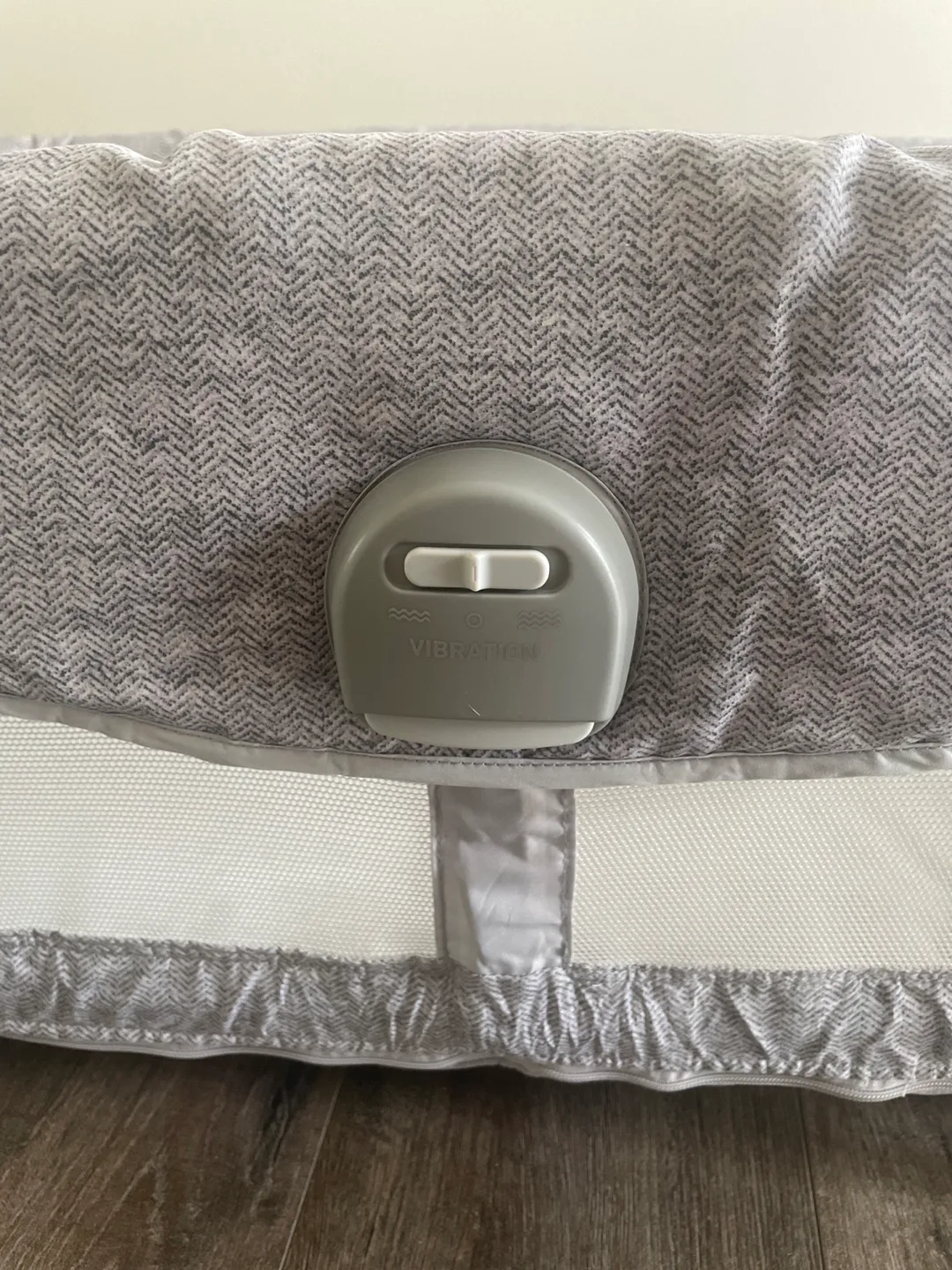 Graco DreamMore 3-in-1 Travel Bassinet - Beau(grey) image indicator(3)