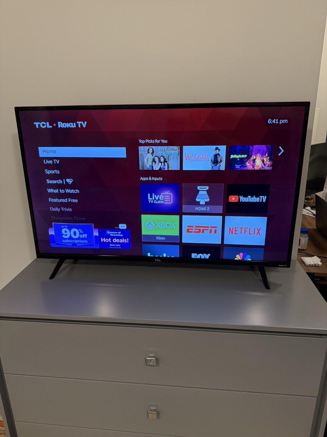 TCL Roku TV - 43 Inches (Like New Condition!)