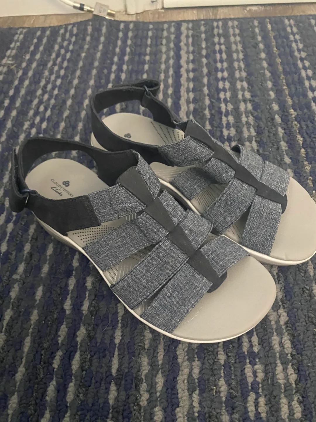 Clarks Women's Arla Glison Sandals Size 9 thumbnail