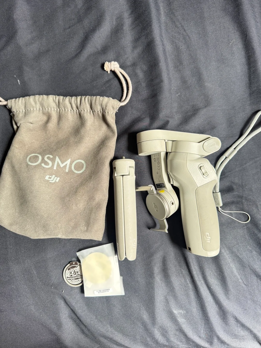 DJI Osmo Mobile 3 Gimbal Stabilizer thumbnail