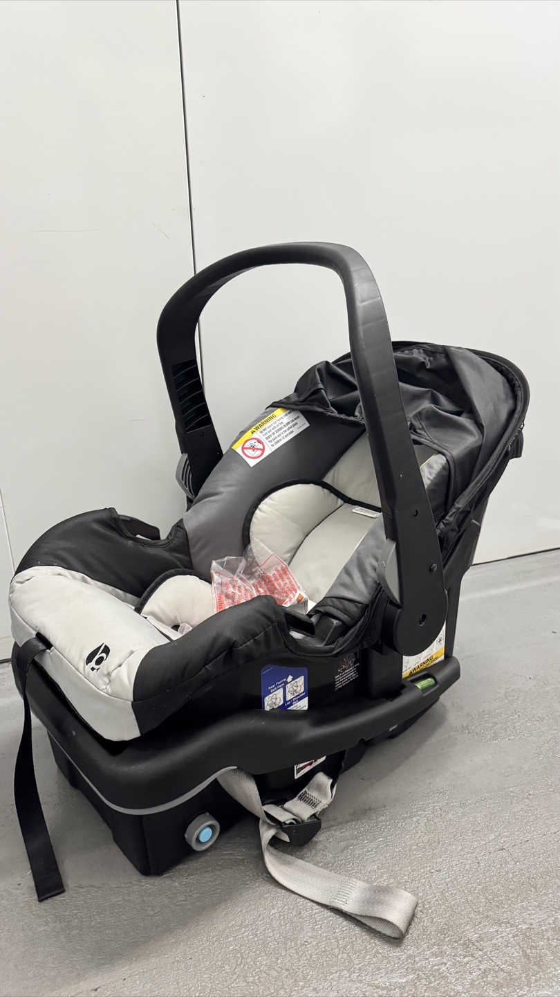 Baby Trend Infant Car Seat - photo 2