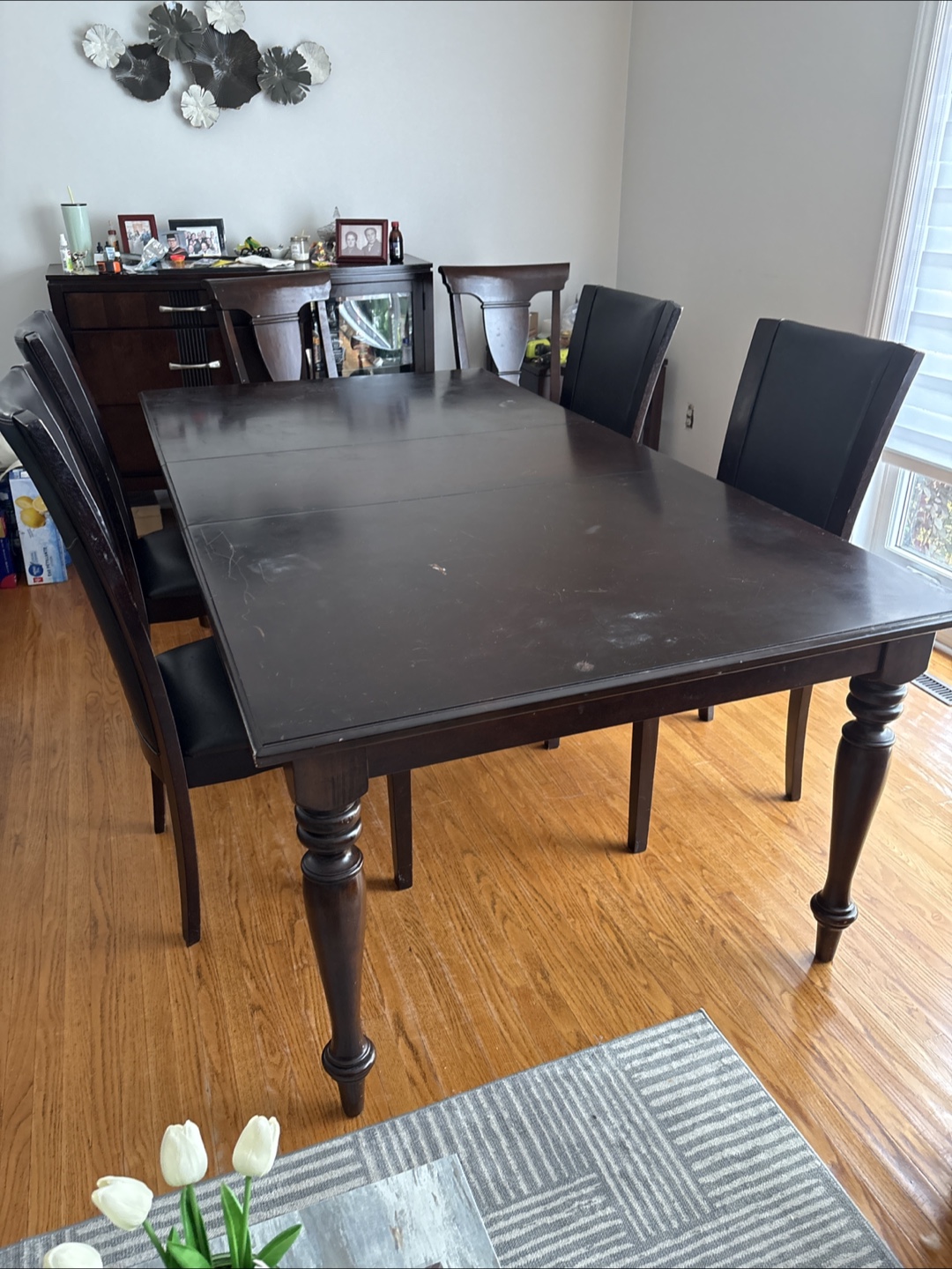 Dining table and 6 chairs