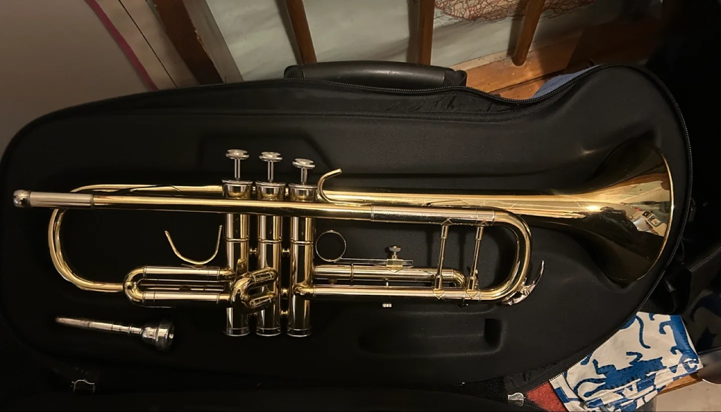 First Act student Trumpet with Case thumbnail
