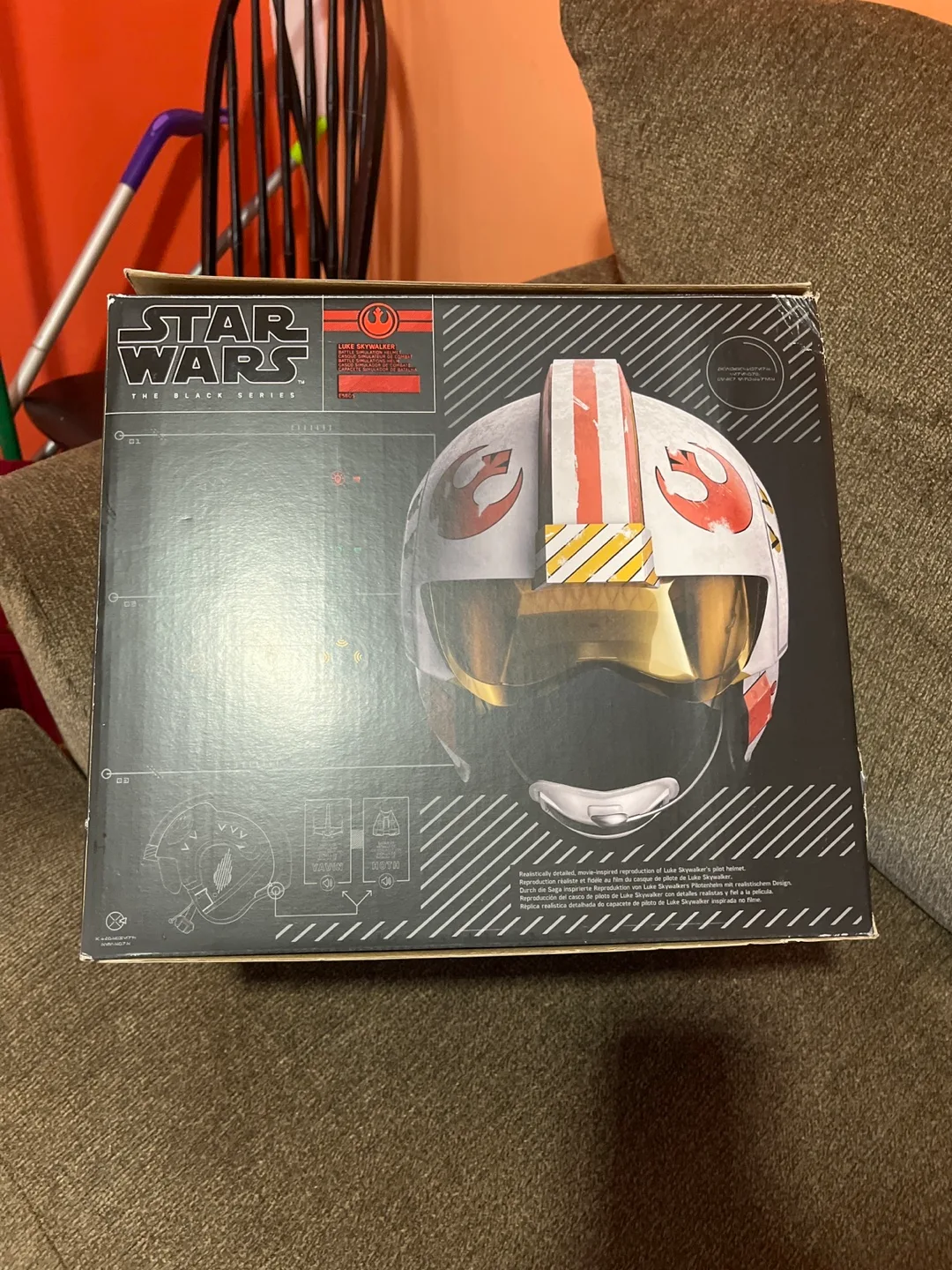 Star Wars Luke Skywalker Battle Simulation Helmet thumbnail