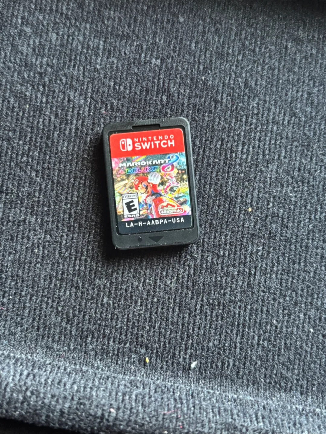 Nintendo switch with Mario kart 8 deluxe and case. image indicator(5)