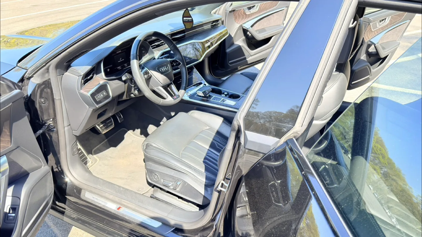 Audi S7 - Black image indicator(7)