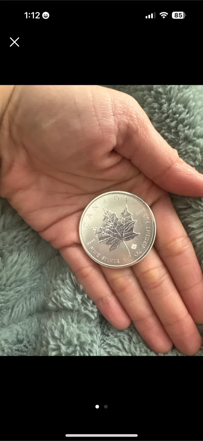 Canada 1 oz Fine Silver Coin thumbnail