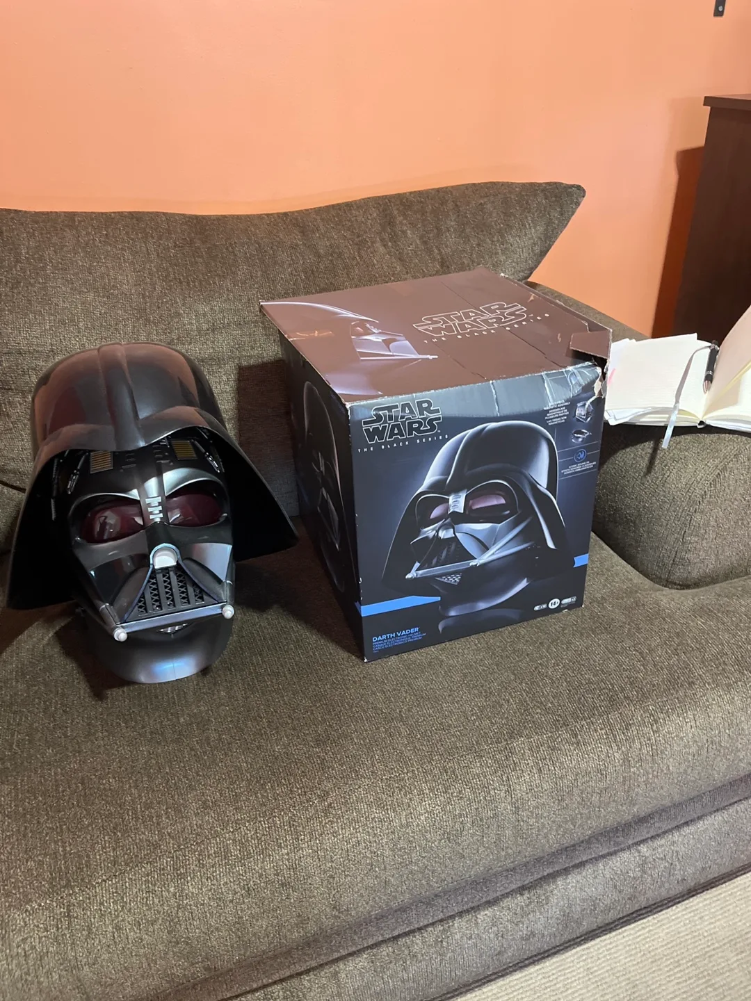 Star Wars The Black Series Darth Vader Premium Electronic Helmet thumbnail