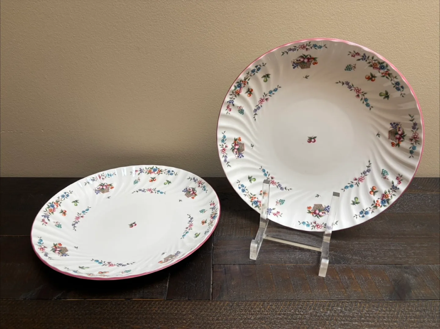🇨🇦Minton Autumn Festival Plates set of 2 thumbnail