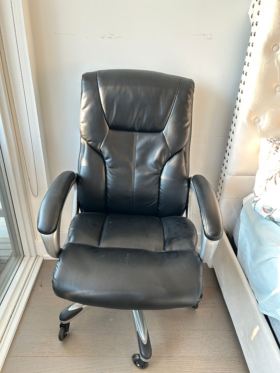 Black Leather Office Chair - photo 2