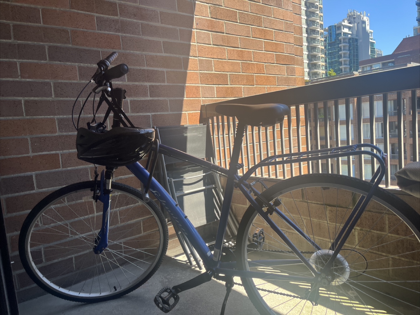 Schwinn Hybrid Bike - Blue