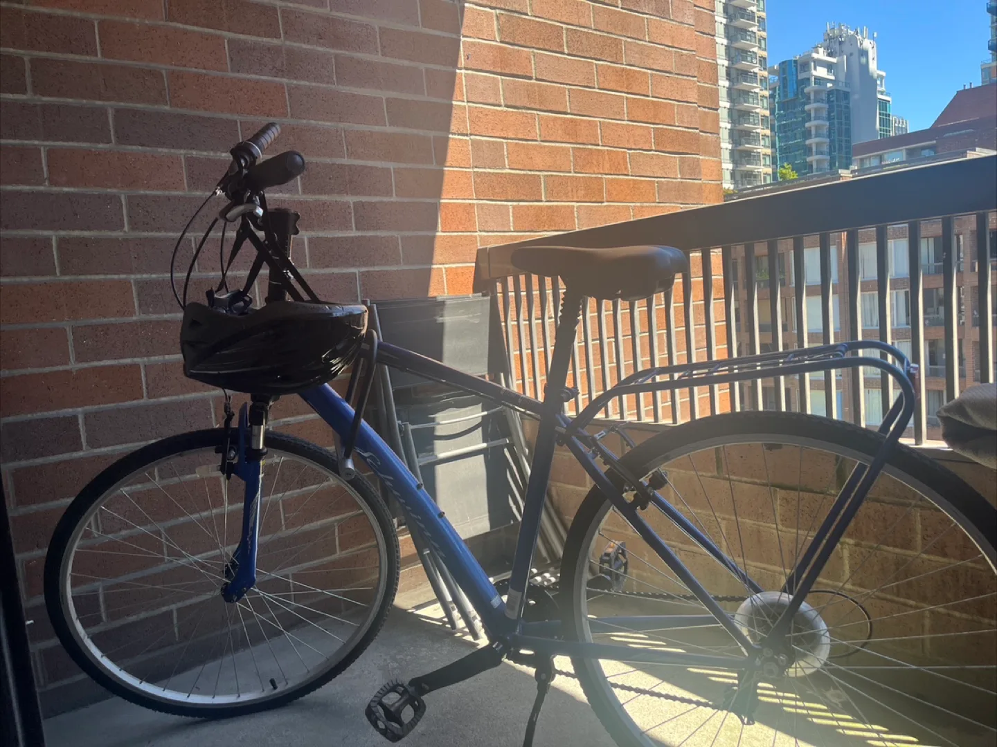 Schwinn Hybrid Bike - Blue thumbnail