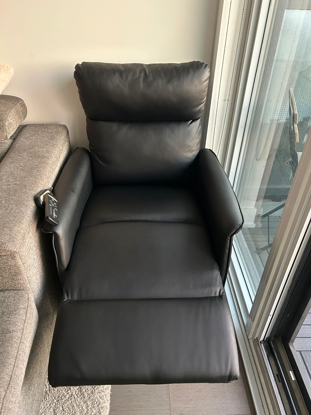 Black Leather Electric Power Lift Recliner massage Chair - photo 3