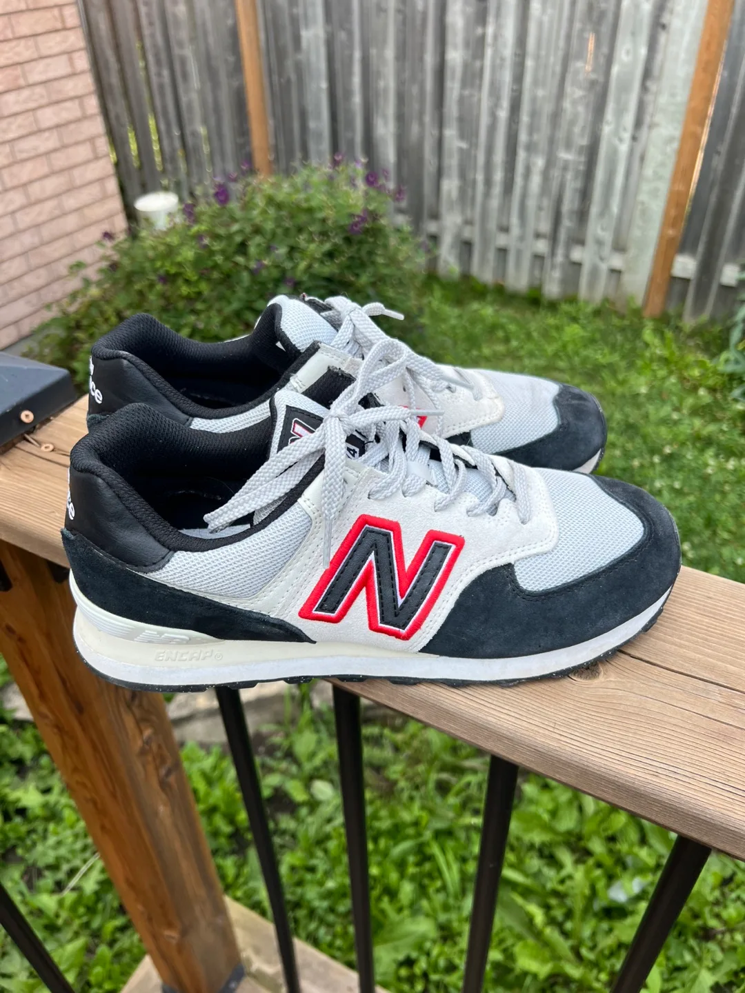 Mens New Balance 574 Sneakers - US 9.5 thumbnail