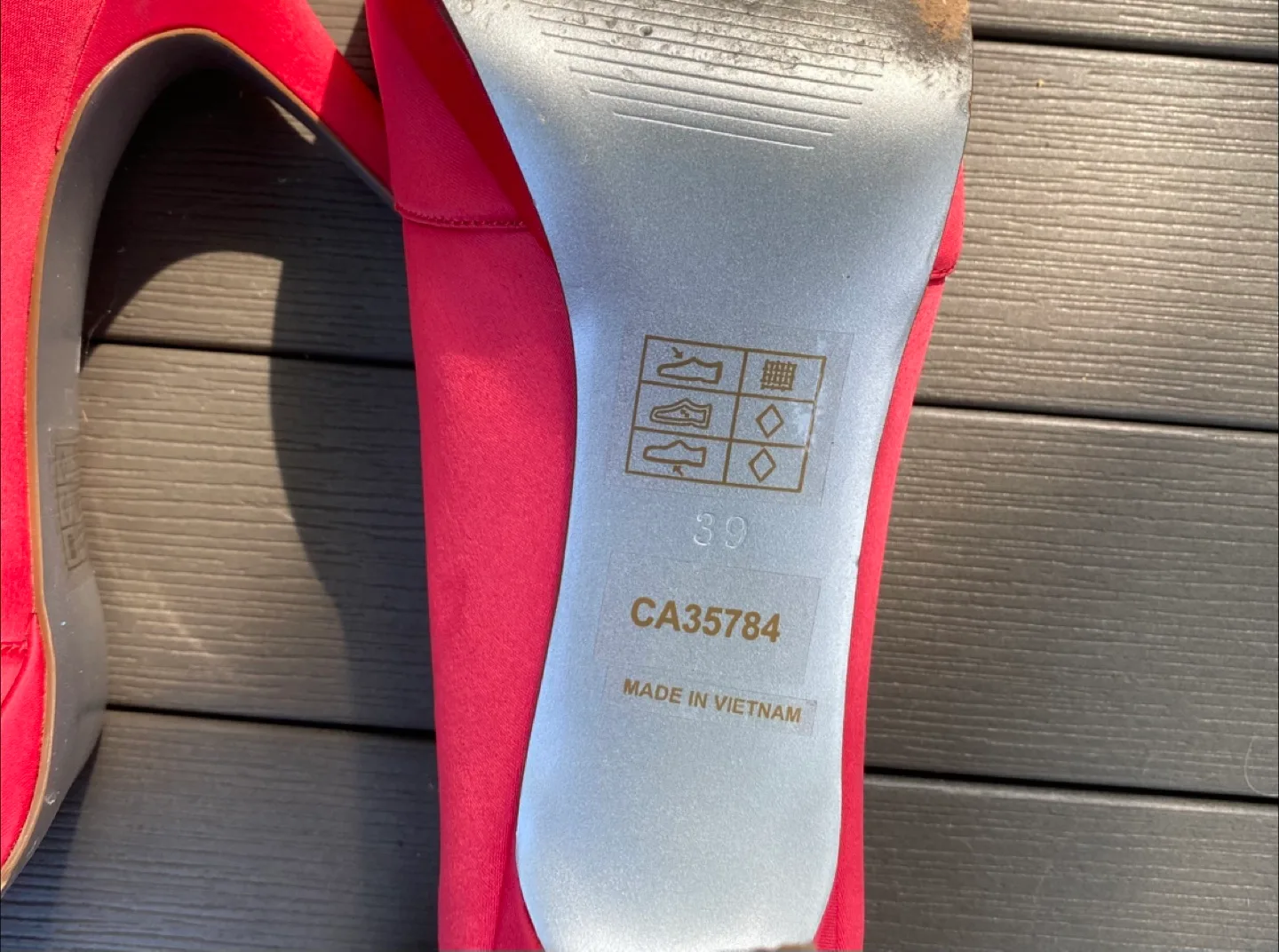 Jacques Vert Red Heels, Size 8 image indicator(6)