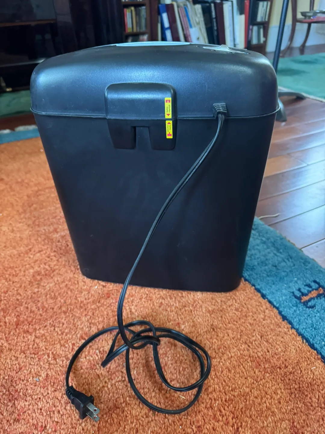 Insignia Paper Shredder thumbnail