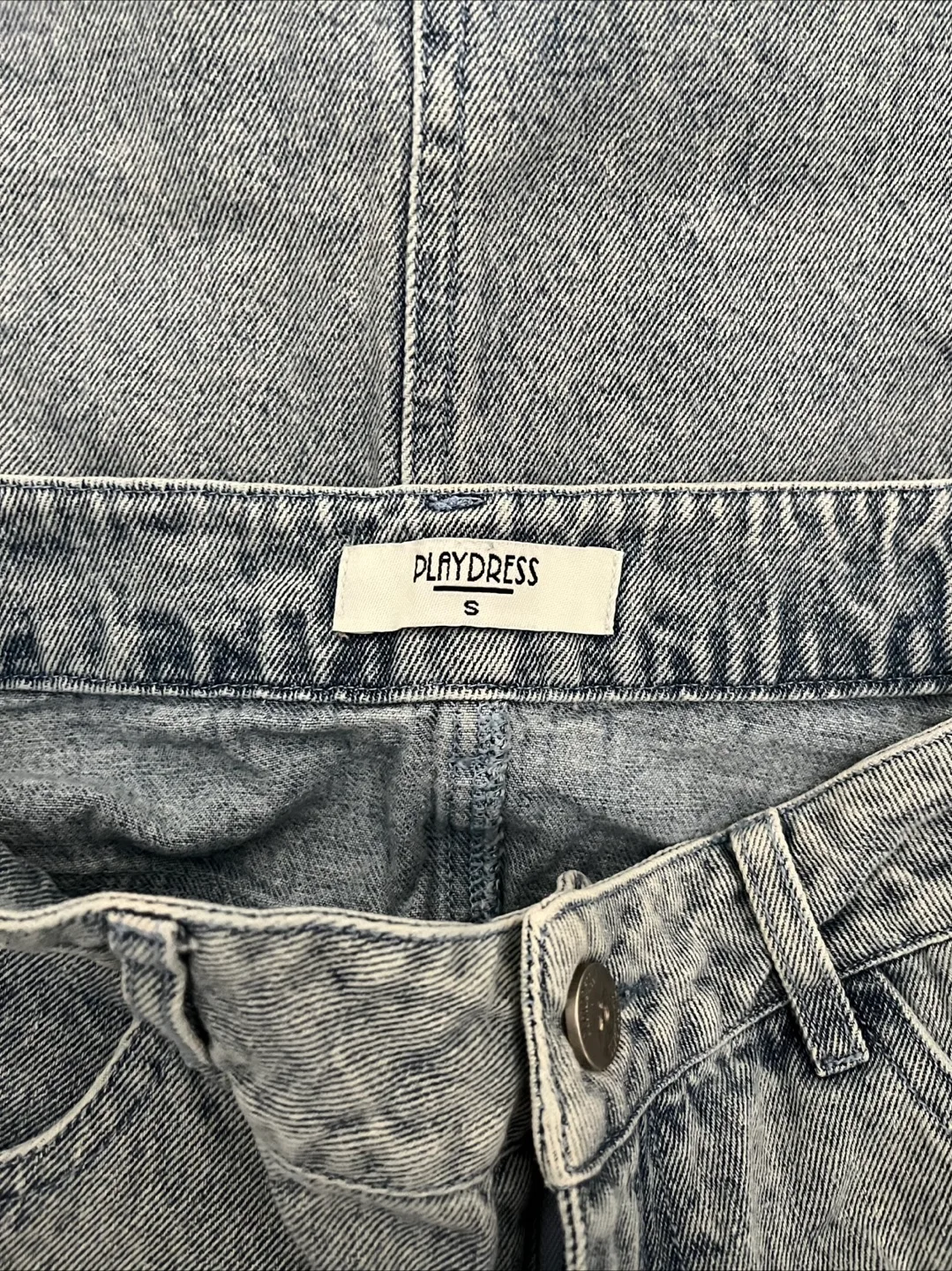 Light wash midi denim skirt image indicator(4)