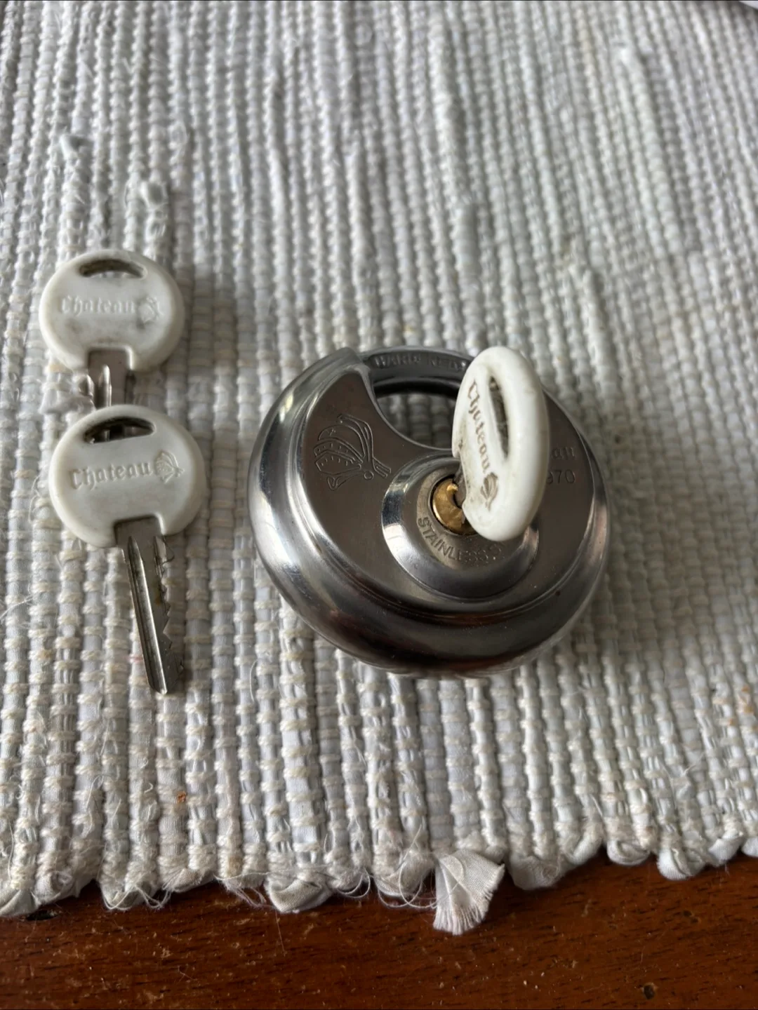 Chateau C 970 Stainless Steel Padlock with Keys thumbnail