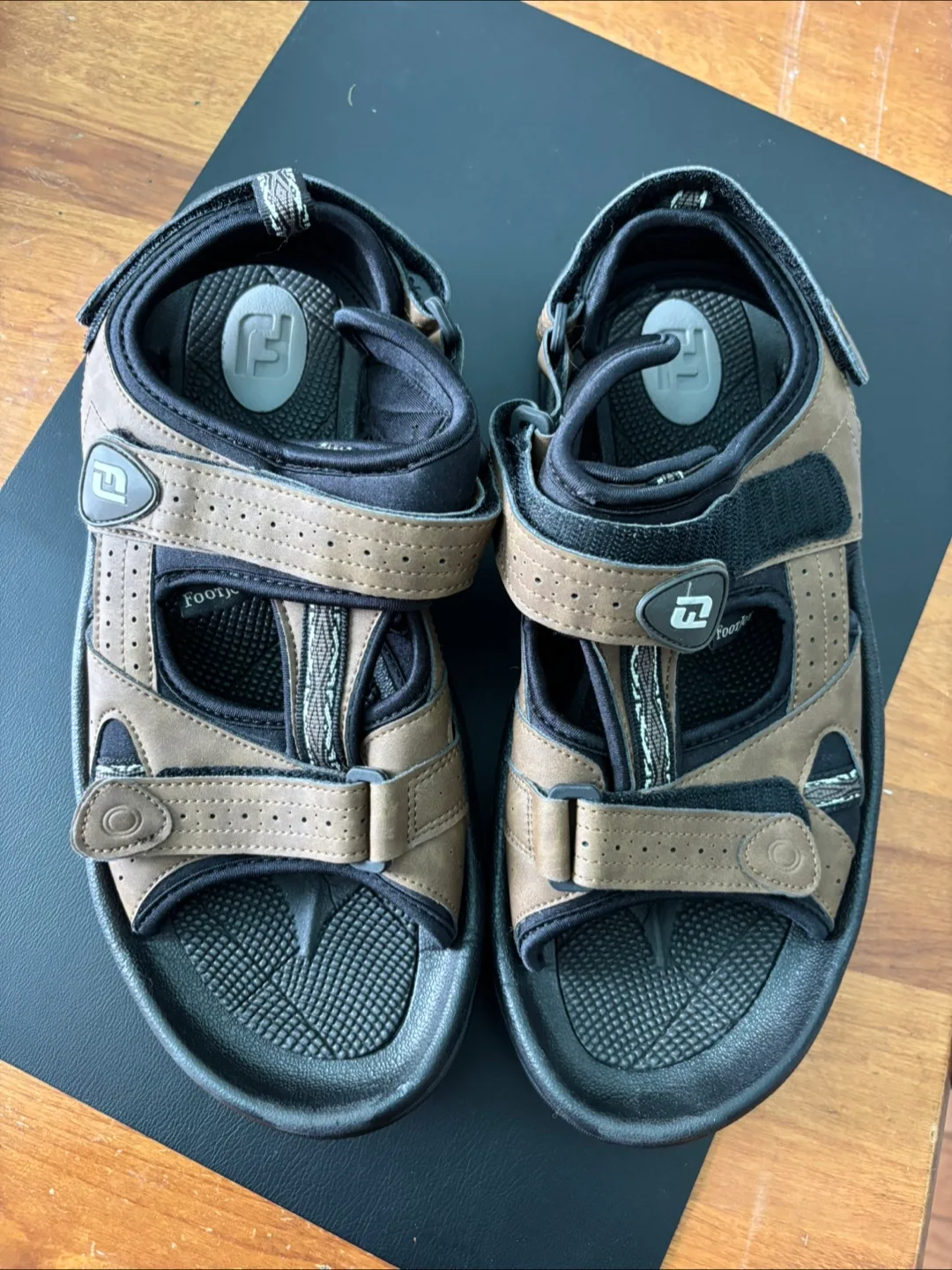 FootJoy FJ Mens  Leather Sport Sandals Golf Soft Spikes image indicator(3)