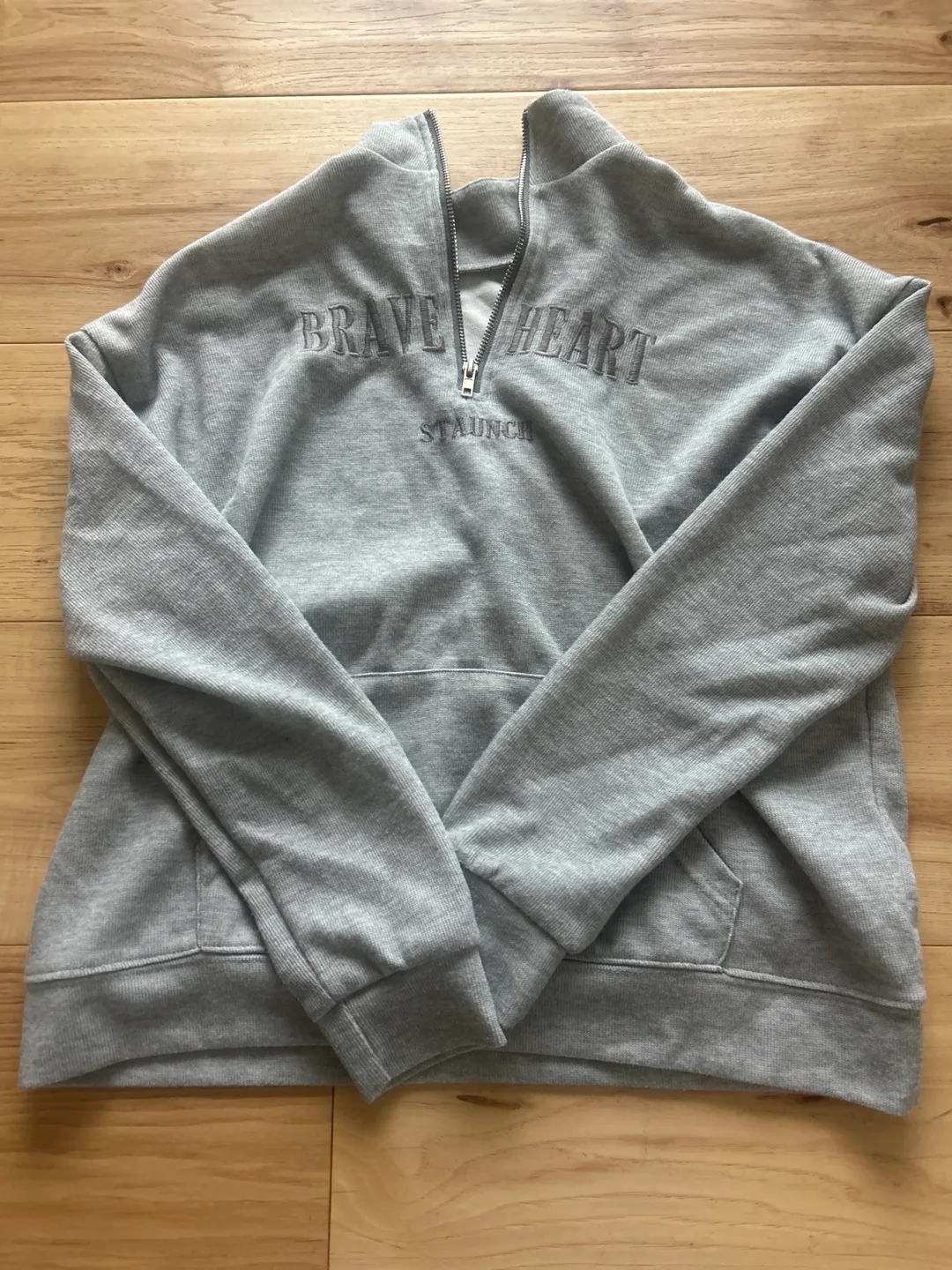 Grey Brave Heart Pullover Korean fashion thumbnail