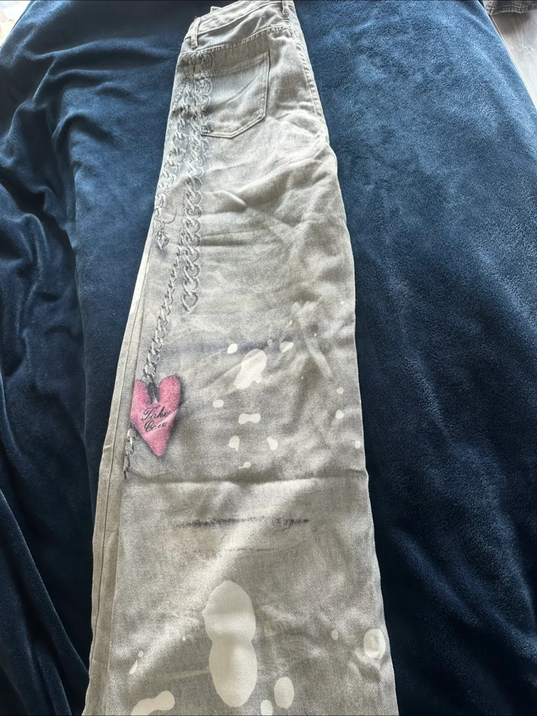 JQR Jeans - Distressed Denim image indicator(3)